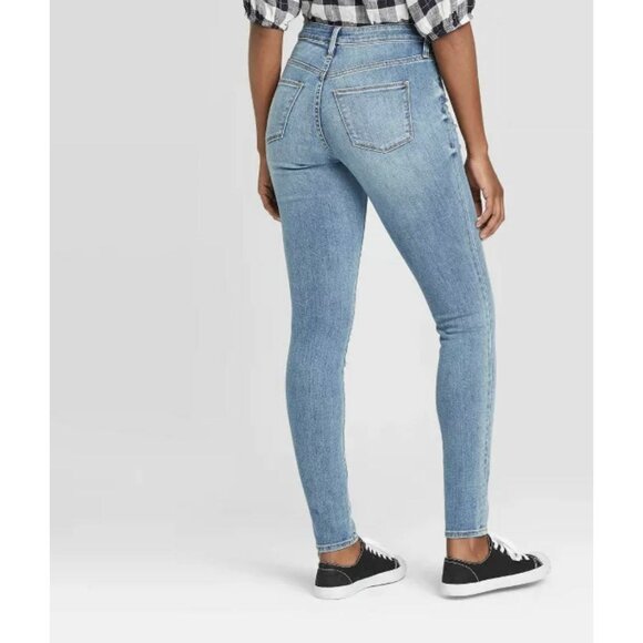 Women's High-Rise Skinny Jeans - Universal Thread 4 Vintage Medium Wash - Picture 2 of 2